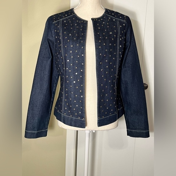 Baccini Denim Jacket with Metal Accents Women’s Size Medium - Picture 7 of 11